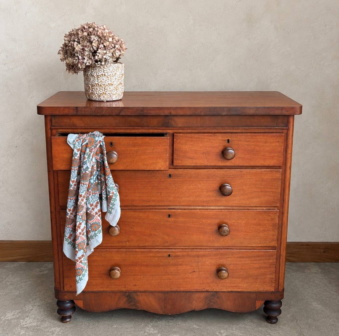 English commode