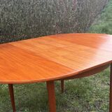 Vintage extendable table