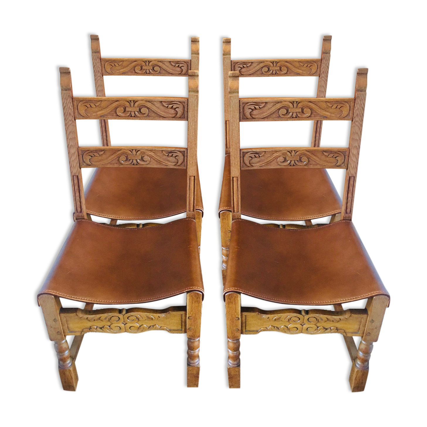 Lot de 4 chaises anciennes en bois et cuir  Selency