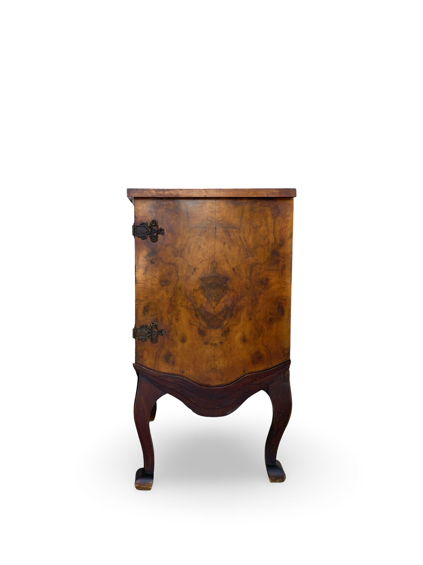 Buffet en noyer burr italien, années 1930.