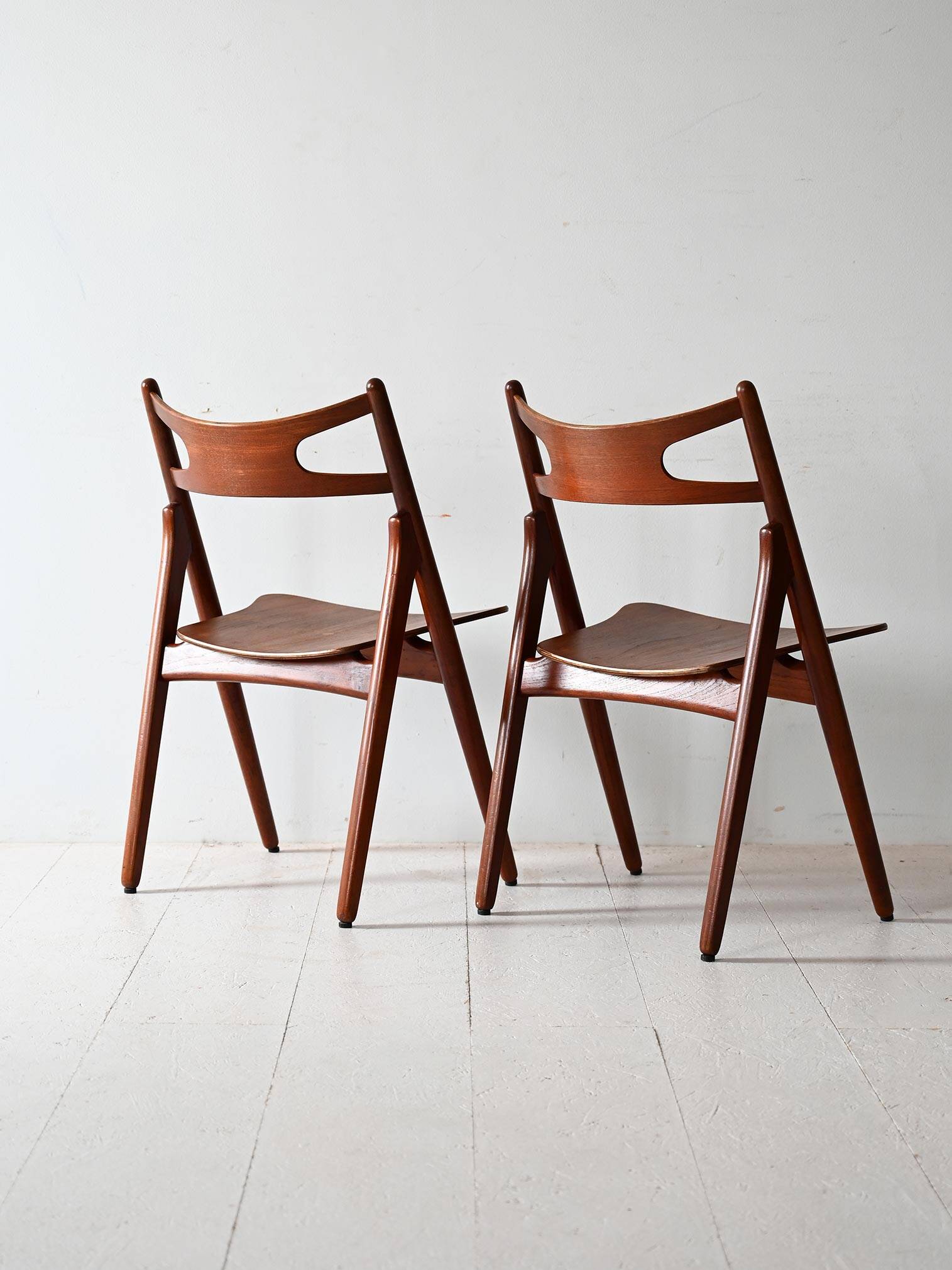 Paire de chaises CH29 de Hans J. Wegner