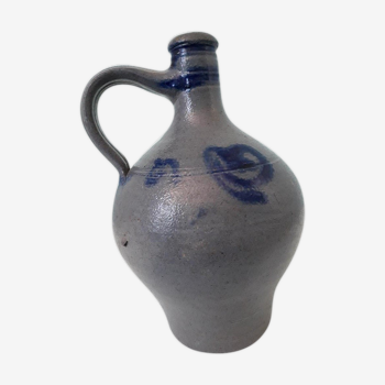 Betschdorf ancient sandstone pitcher