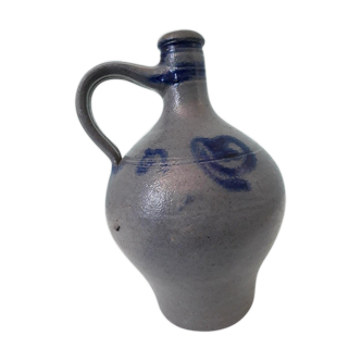 Betschdorf ancient sandstone pitcher