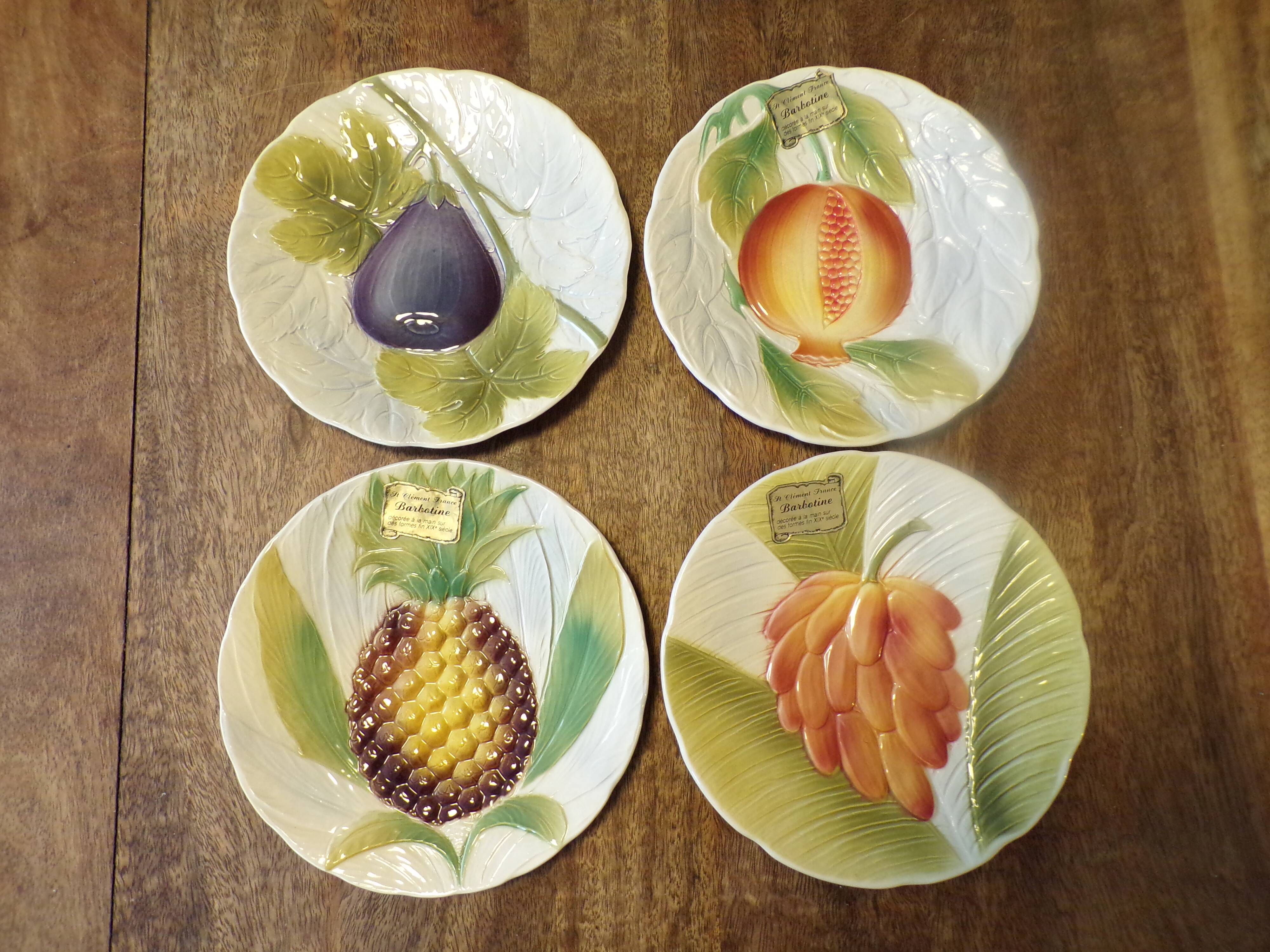 Lot 4 assiettes barbotine st clément fruits