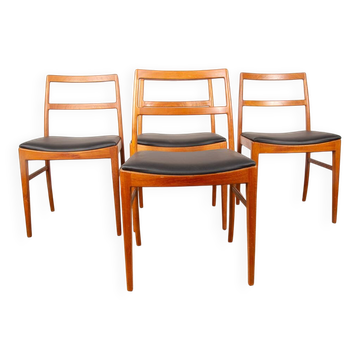 Set of 4 Danish chairs in teak and new leather model 430 by Arne Vodder.