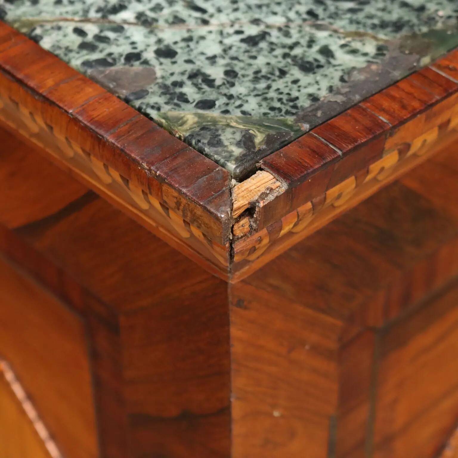 Antique neoclassical bedside table in maple, Italy, 18th century.