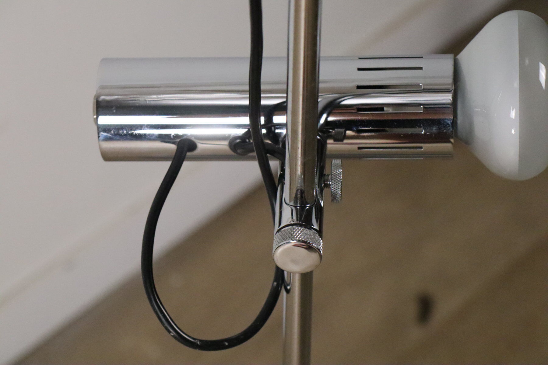 Vintage chrome metal floor lamp - 1970