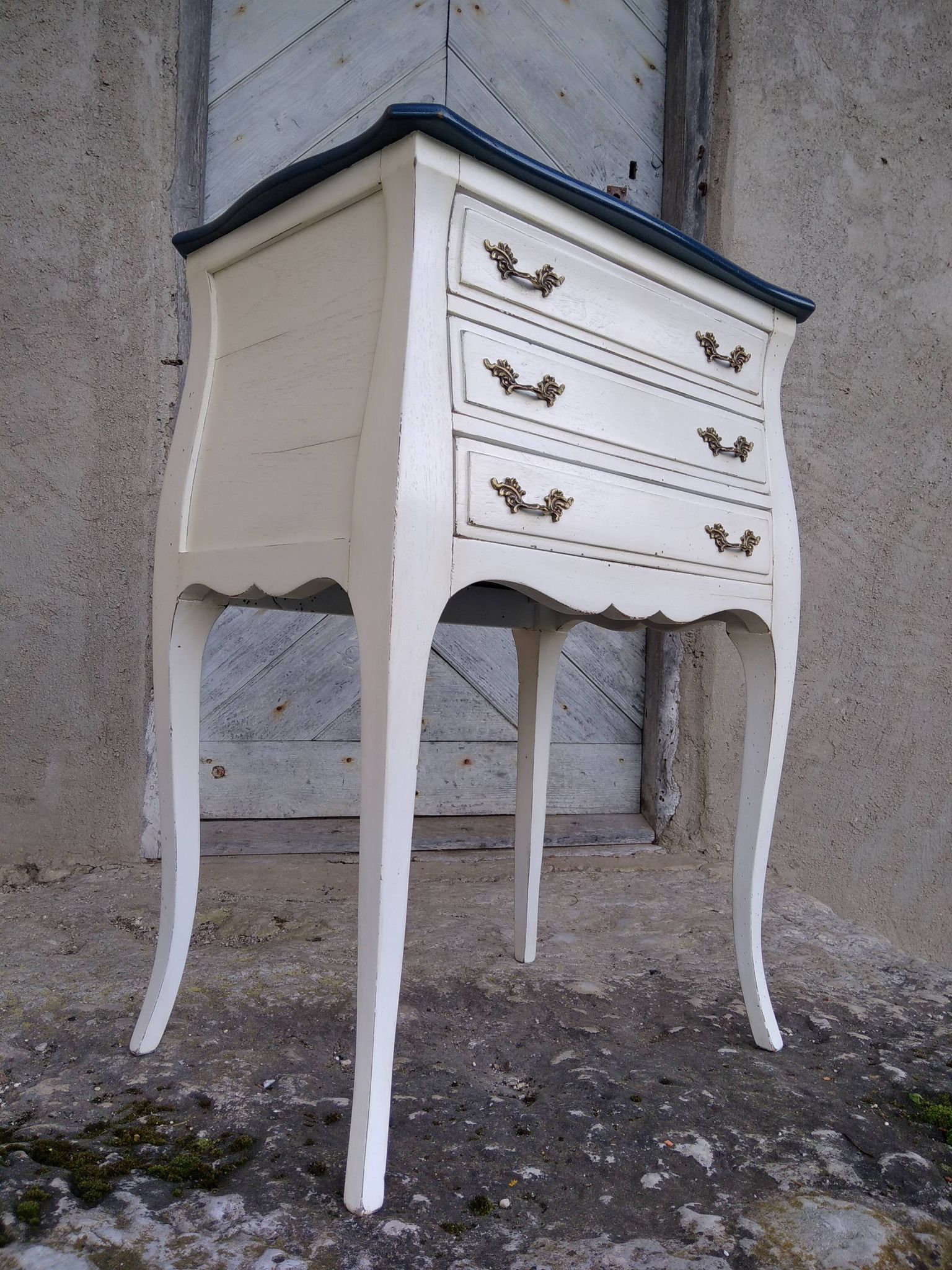 Louis XV three-drawer chest of drawers with white and blue patina