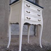 Louis XV three-drawer chest of drawers with white and blue patina