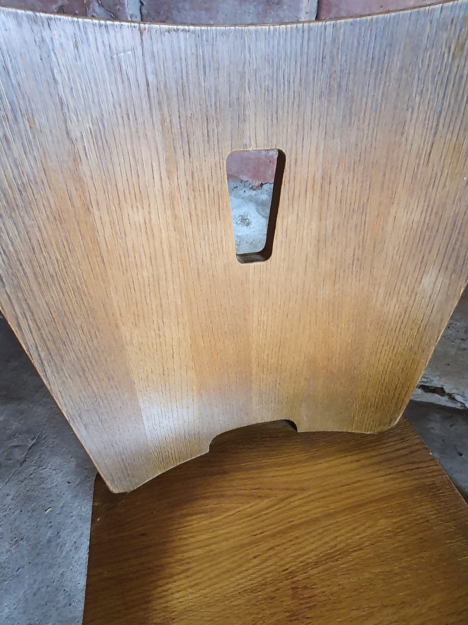 3 chaises bistrot brutalistes année 60