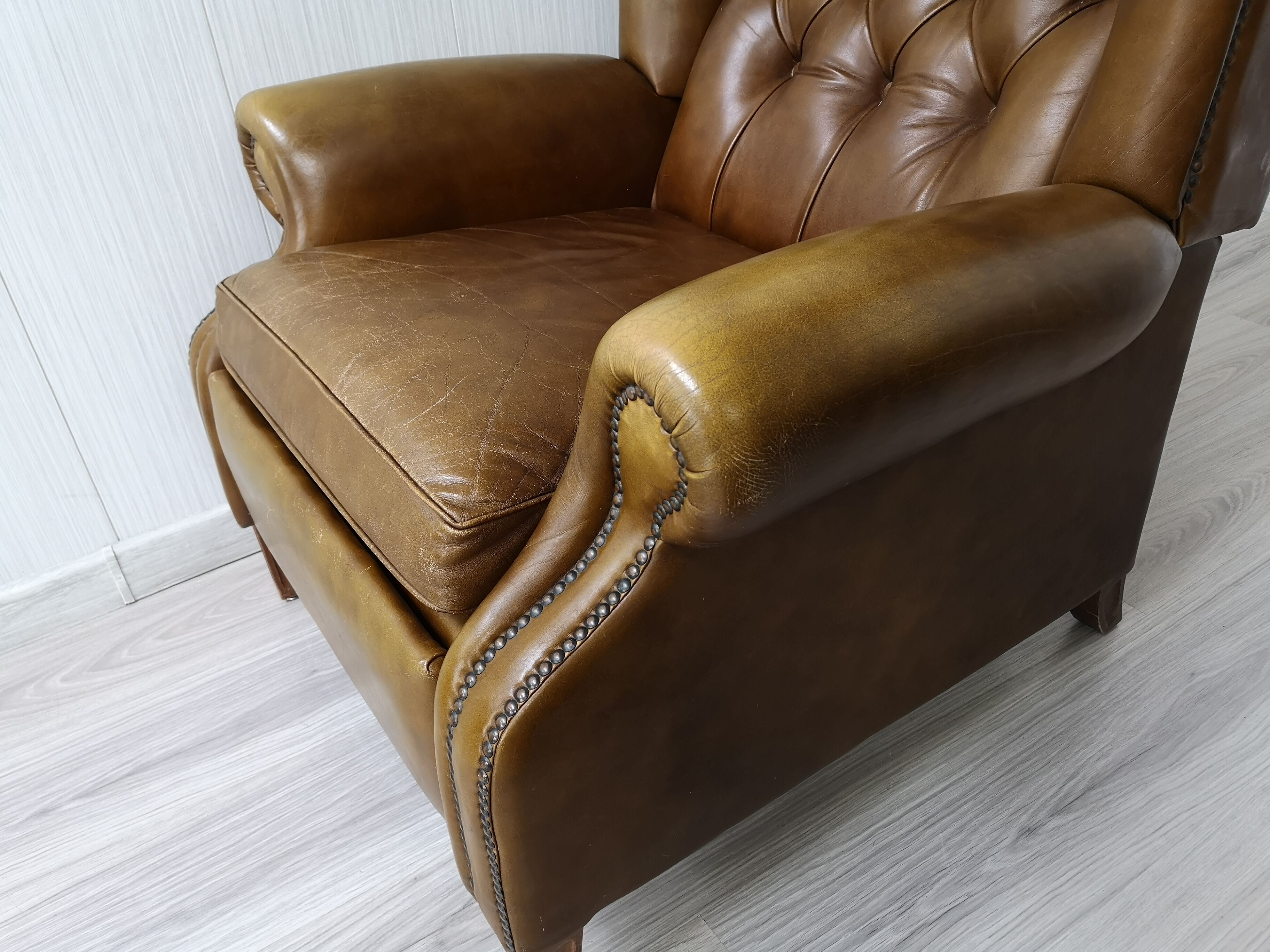 Leather reclining chair