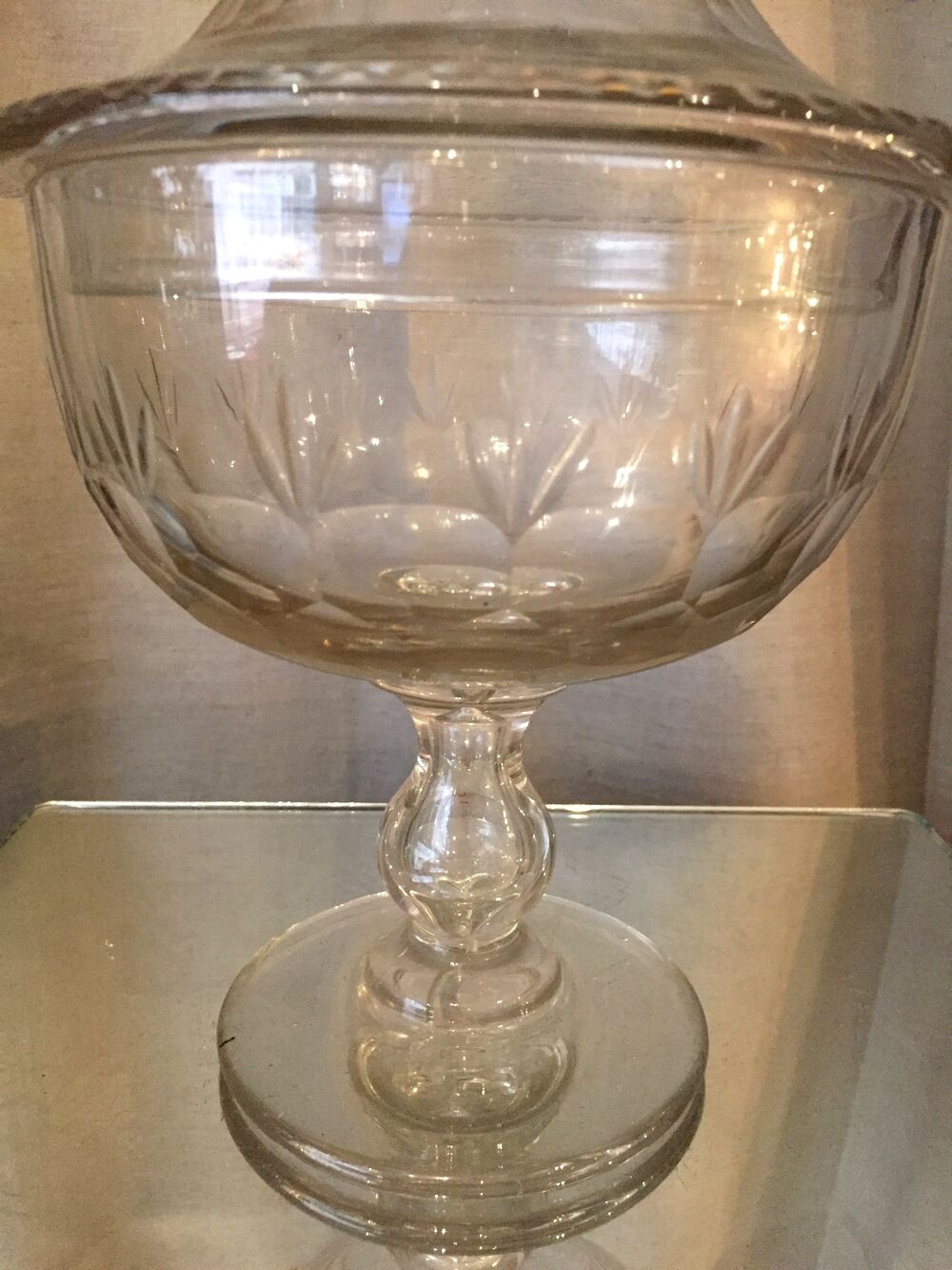 Crystal drageoir size can be baccarat