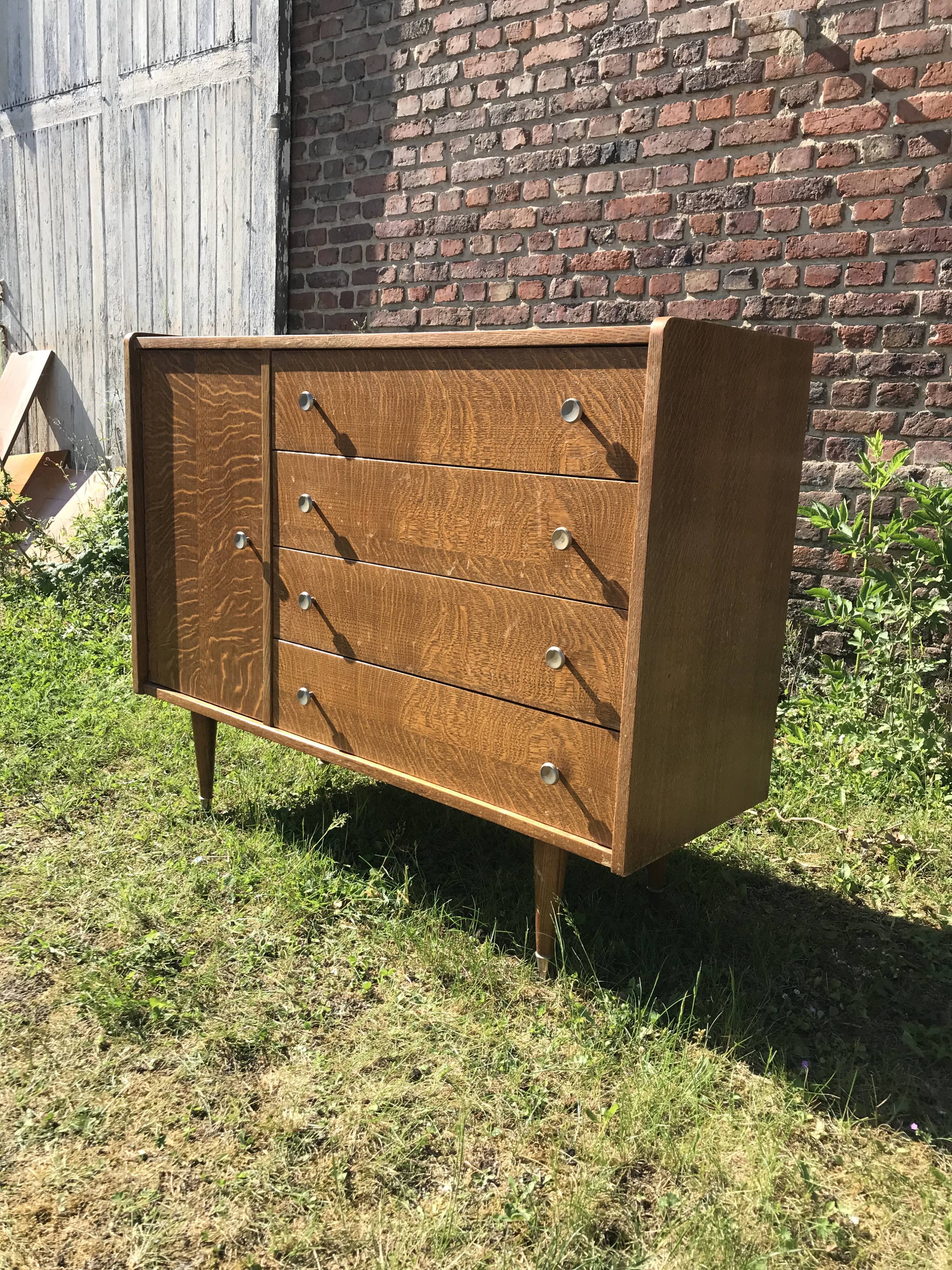 Vintage chest of drawers