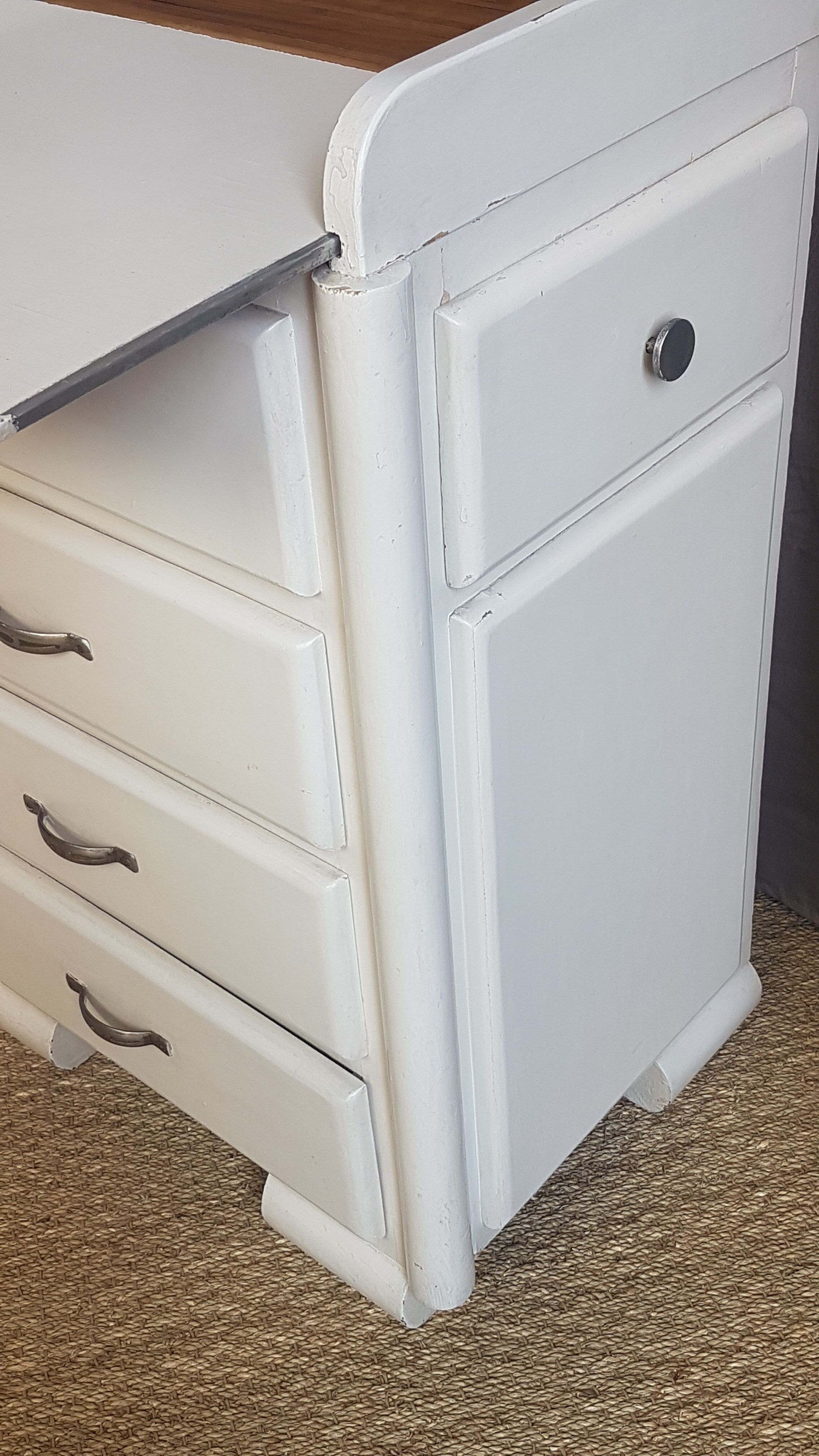Vintage dresser