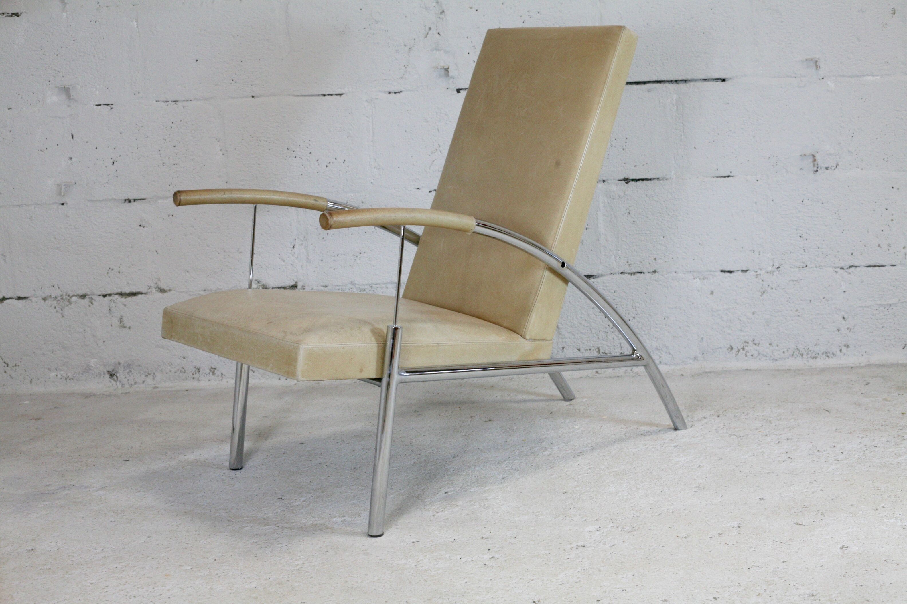 Tubular steel armchair and "cream" leather, France, circa 1970