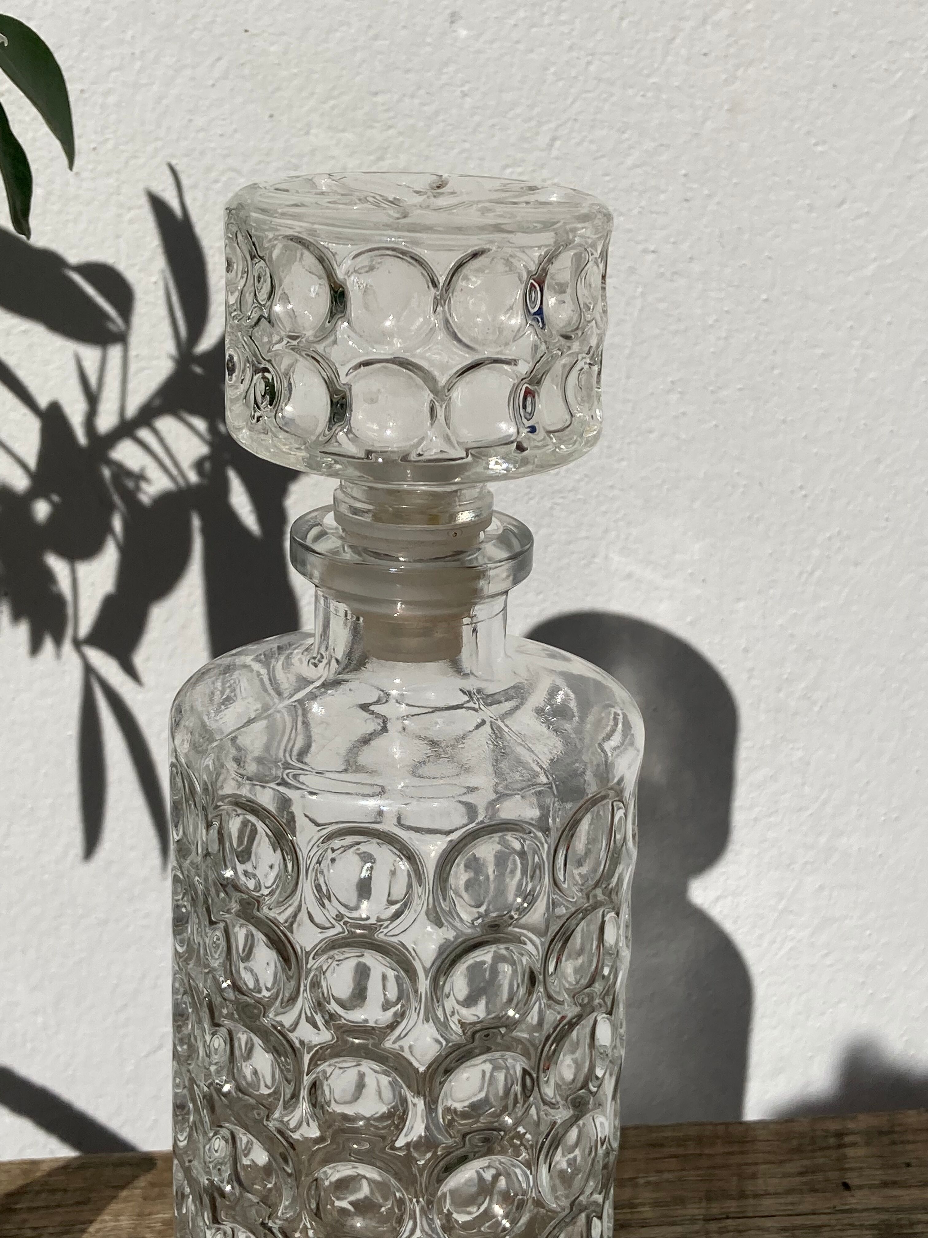Vintage round whisky decanter