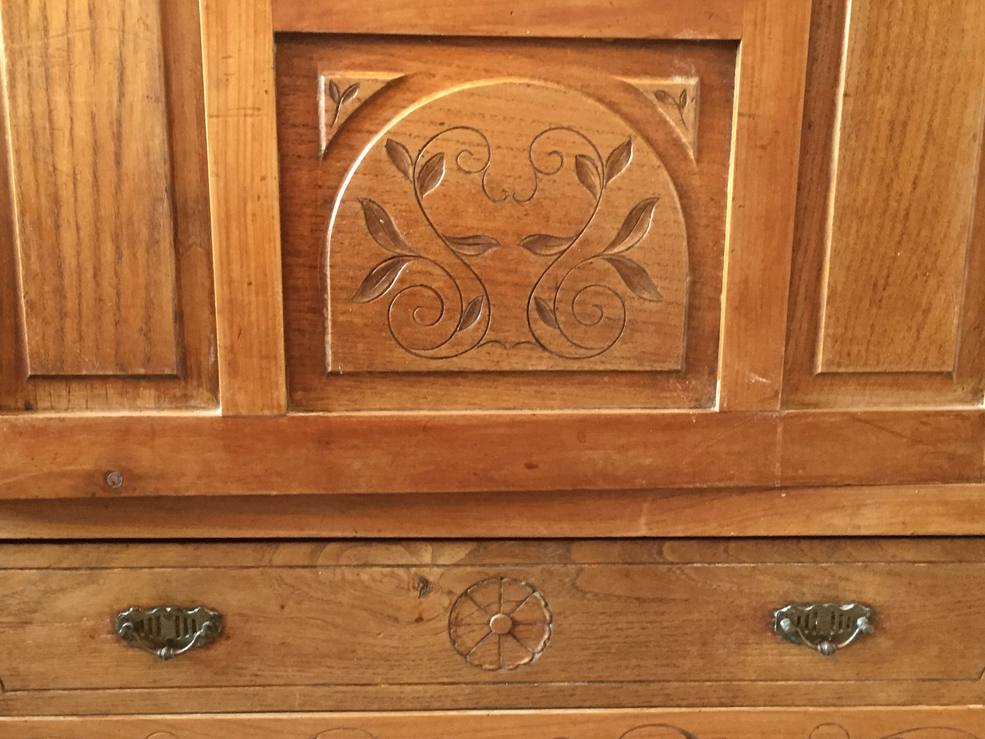 Vintage mirror cabinet