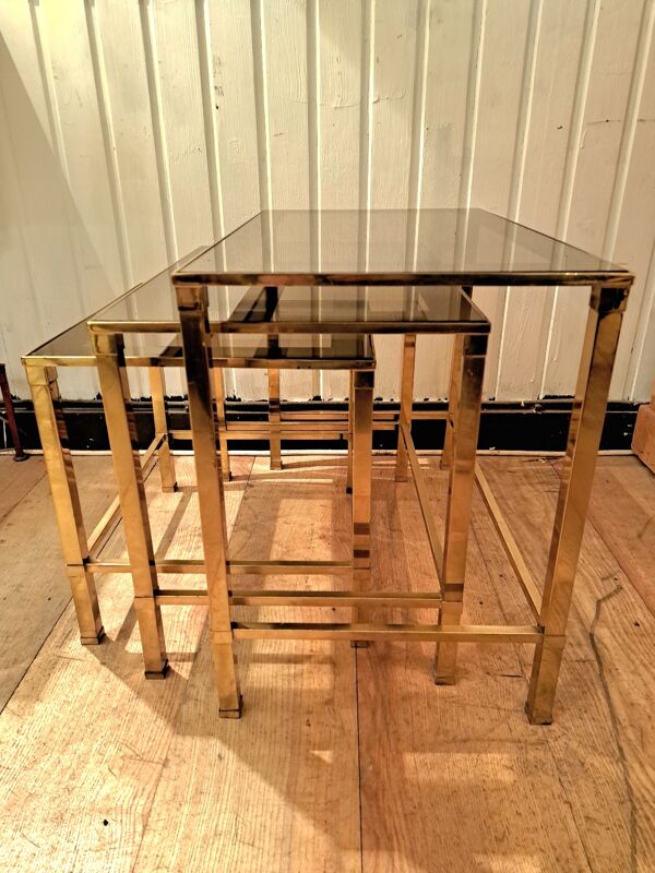 3 tables gigogne en laiton doré