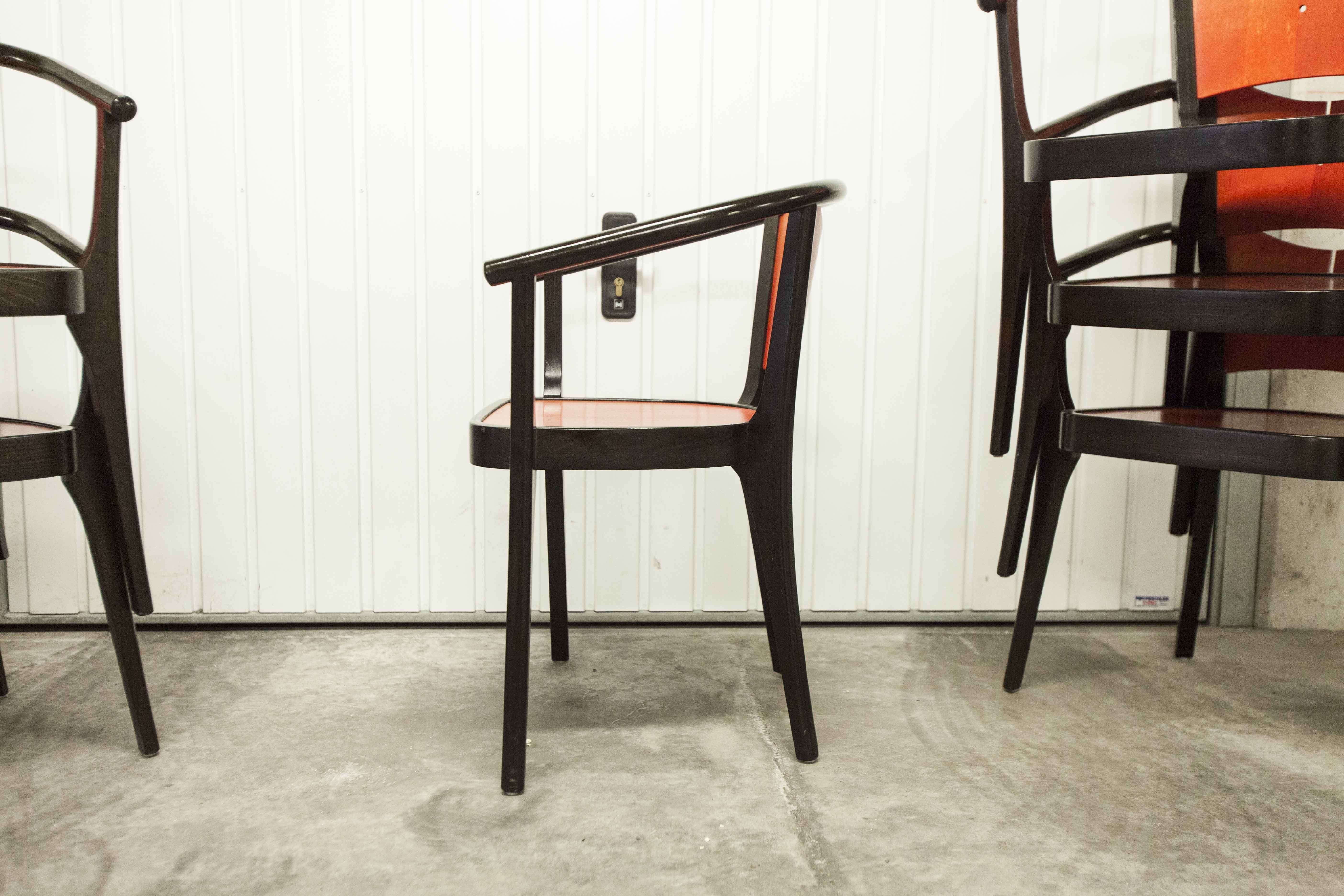 Table and 6 armchairs Baumann Diese, design Pagnon Pelhaître, Wenge color and red,