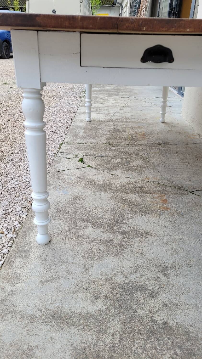 Rustic farmhouse bistro table in oak with Louis Philippe legs - 2m