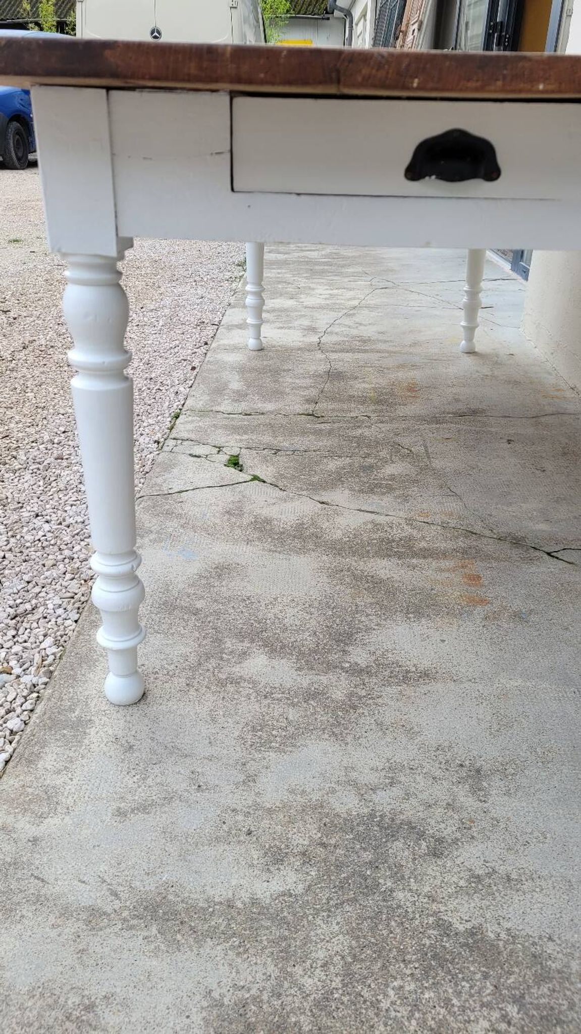 Rustic farmhouse bistro table in oak with Louis Philippe legs - 2m