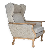 Fauteuil à dossier haut danois des années 1970, en laine de meuble, en chêne massif.