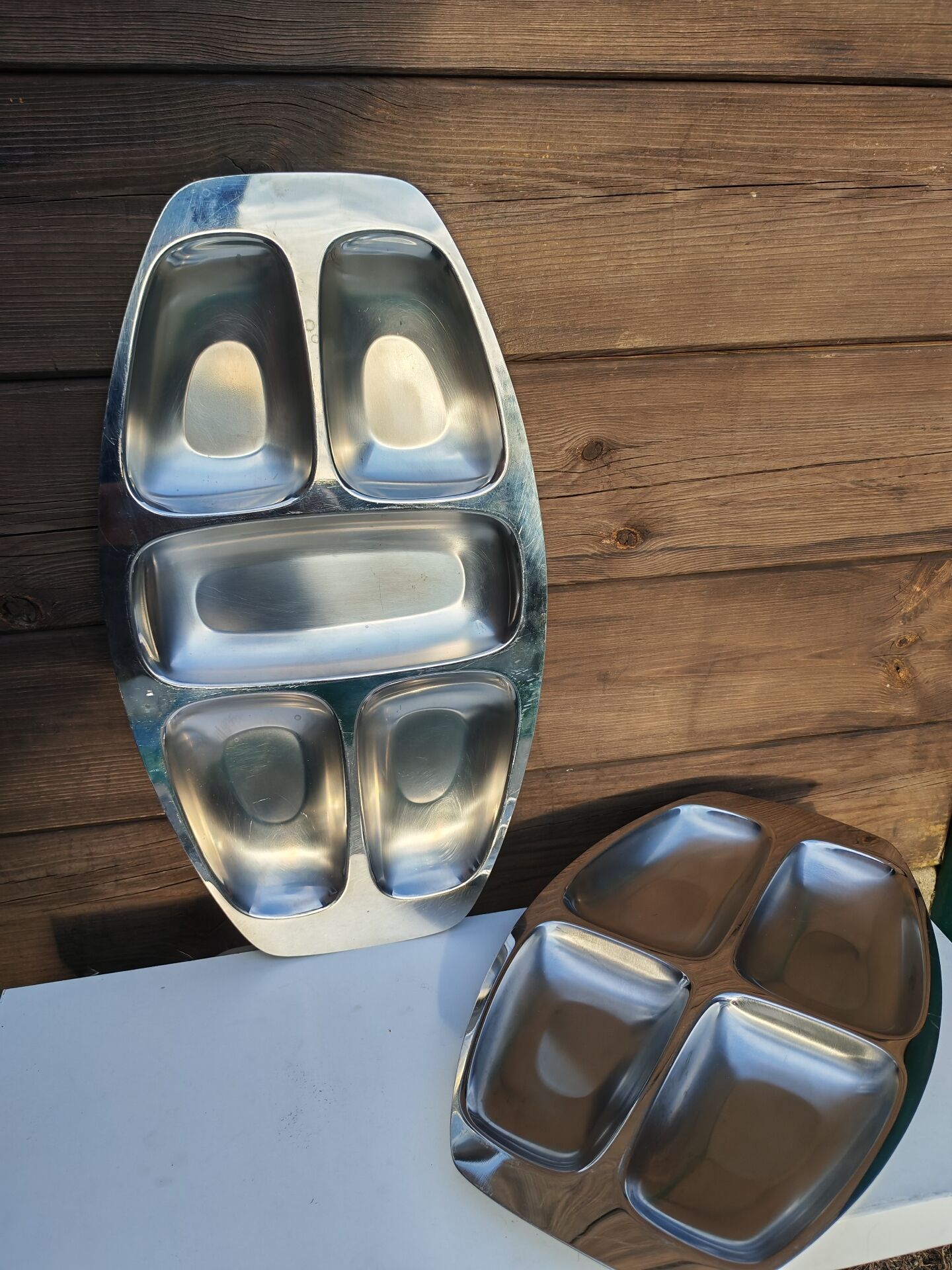 2 plateaux Alessi