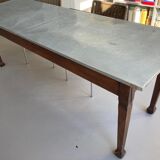 Farm table