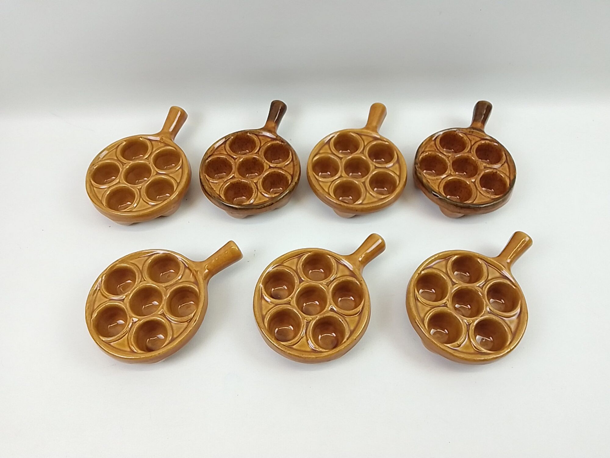 7 snail frying pans 6 ceramic holes