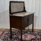English toilet furniture in mahogany and marble from the early 20th century.