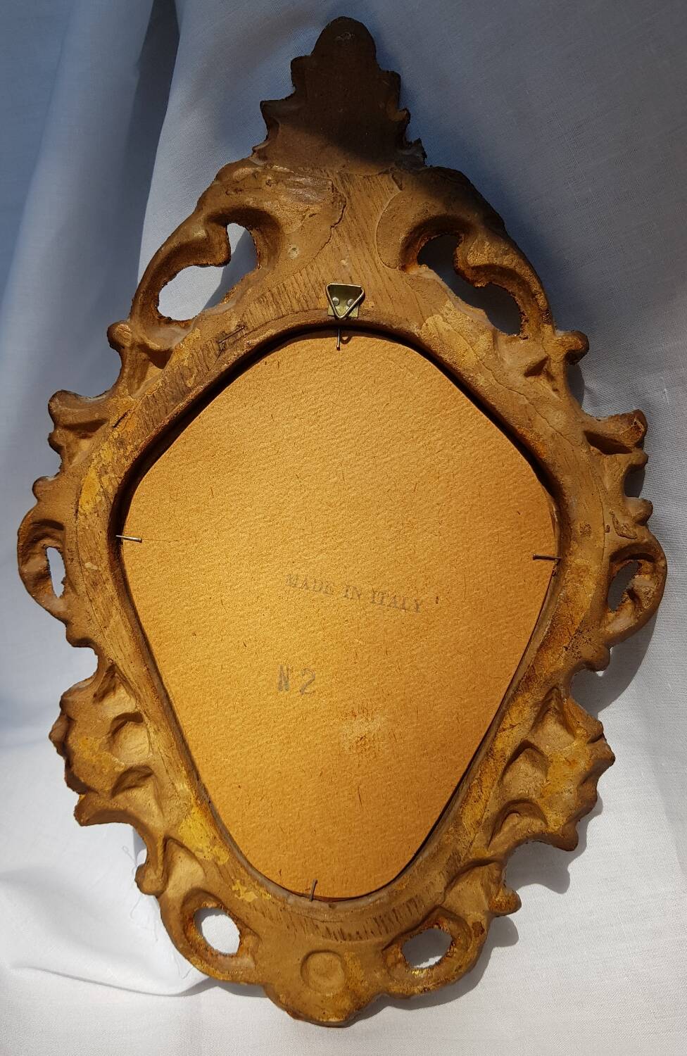 Miroir vintage doré en bois fabriqué en Italie