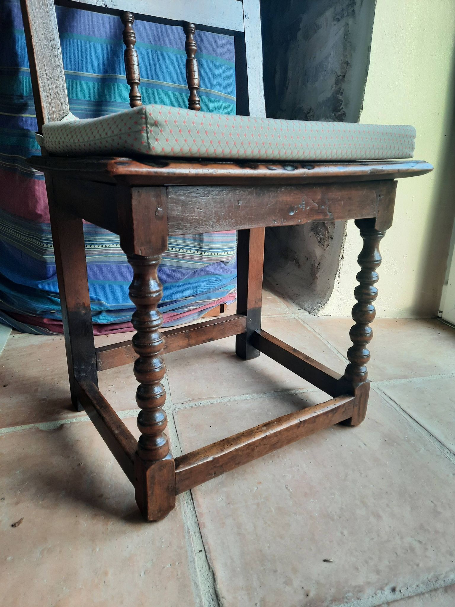 Set of 6 antique hazelwood chairs, 17th–18th century