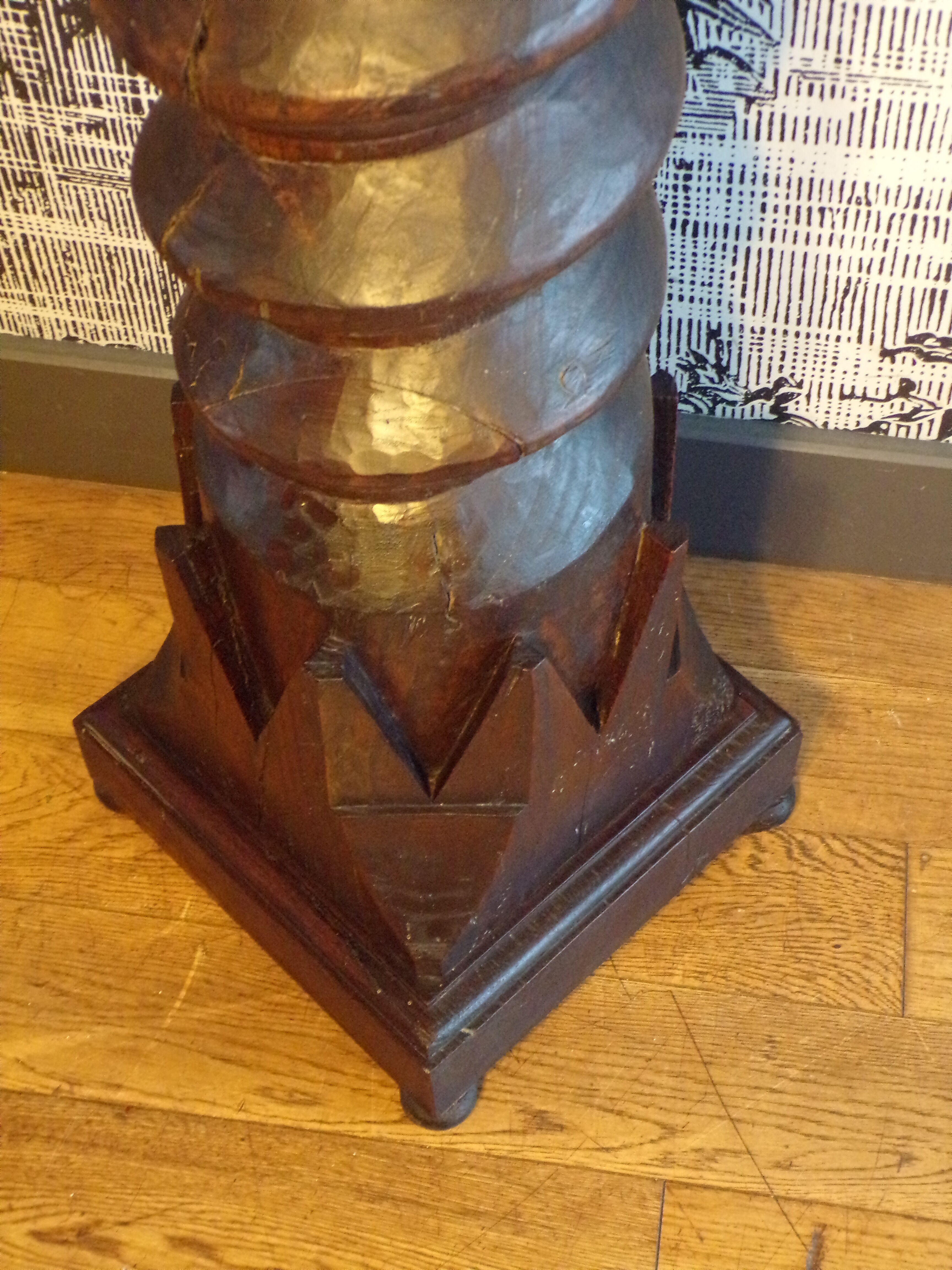 Old carved wooden presentation column h=150 cm