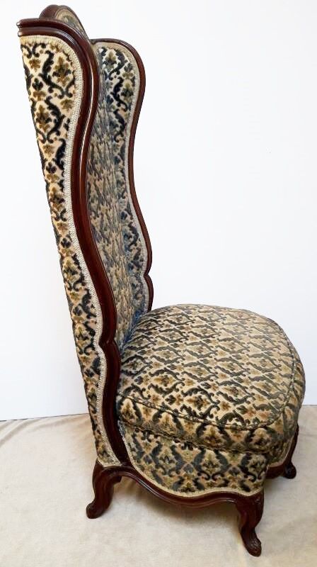 Heater stamped 19th century Louis XV Firecorner Chair