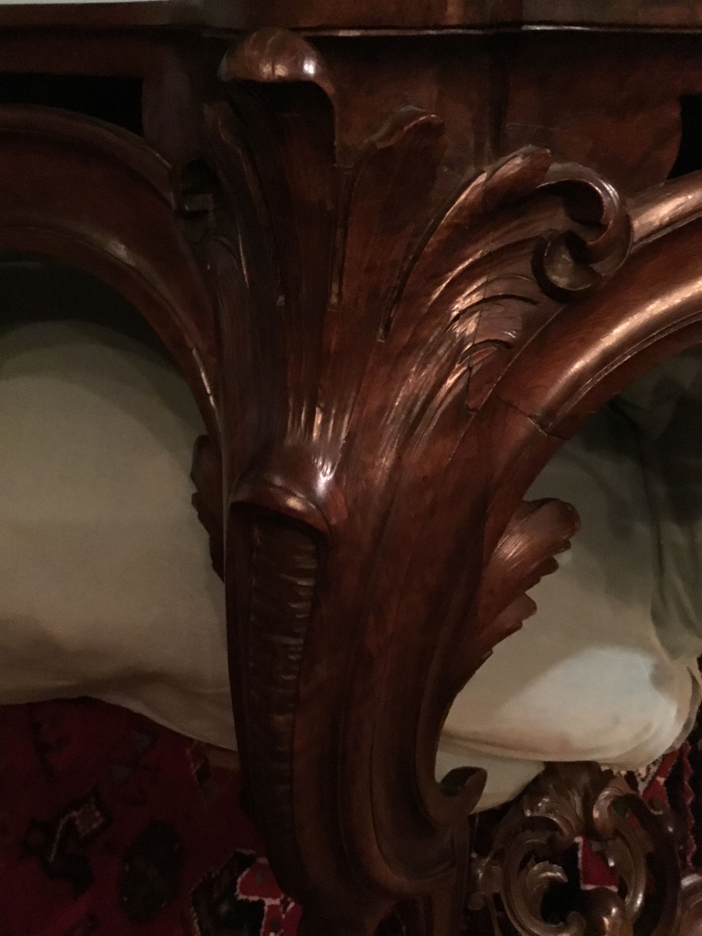 Walnut console style Louis XV marble top, epoque Napoleon III