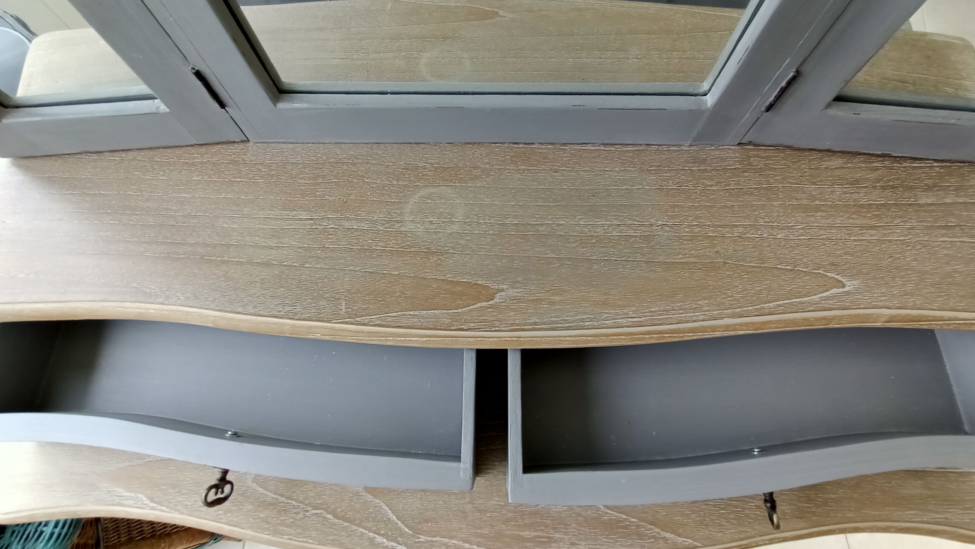 Coiffeuse à miroir triptyque