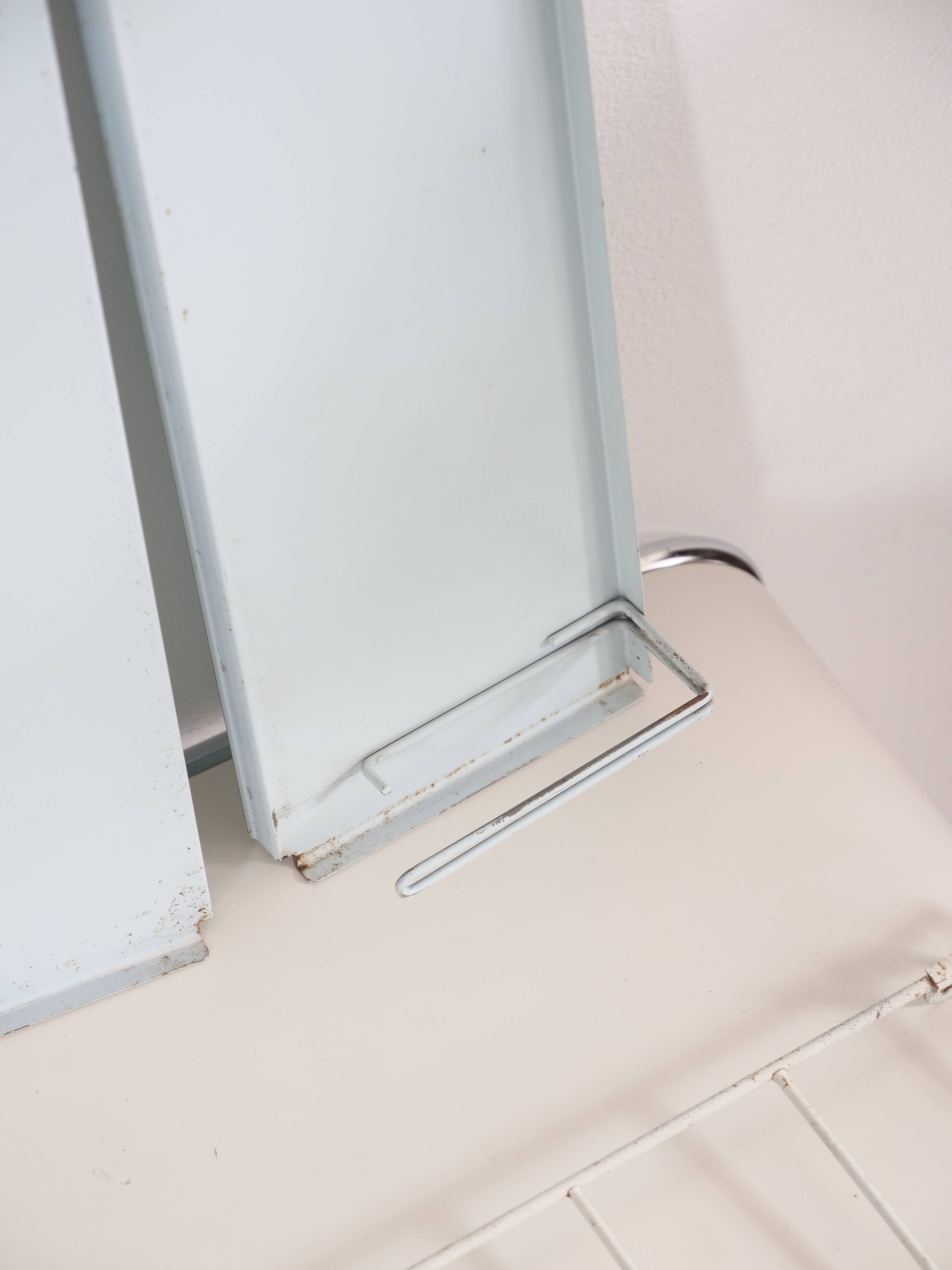 Compact tomado shelf with drawer
