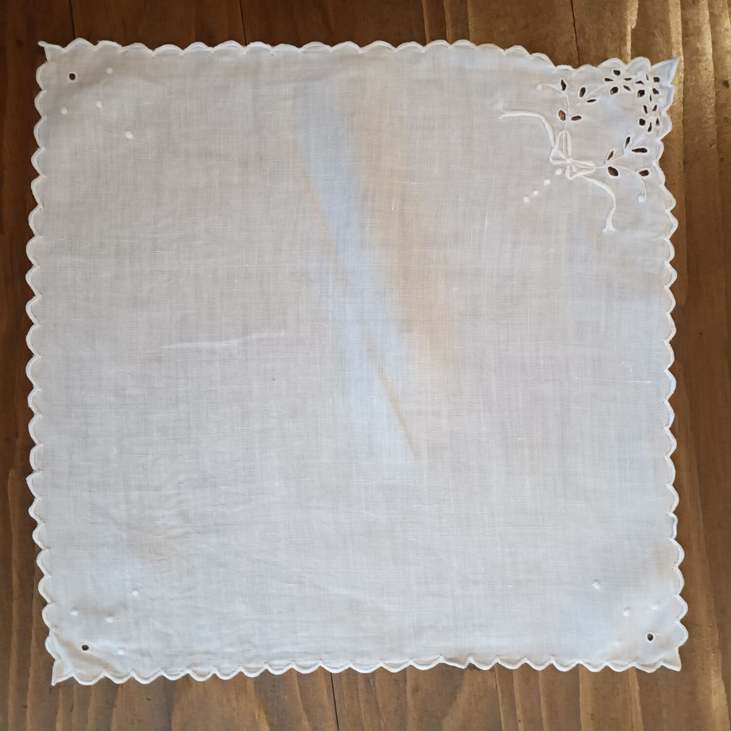 Antique handkerchief with embroidered days