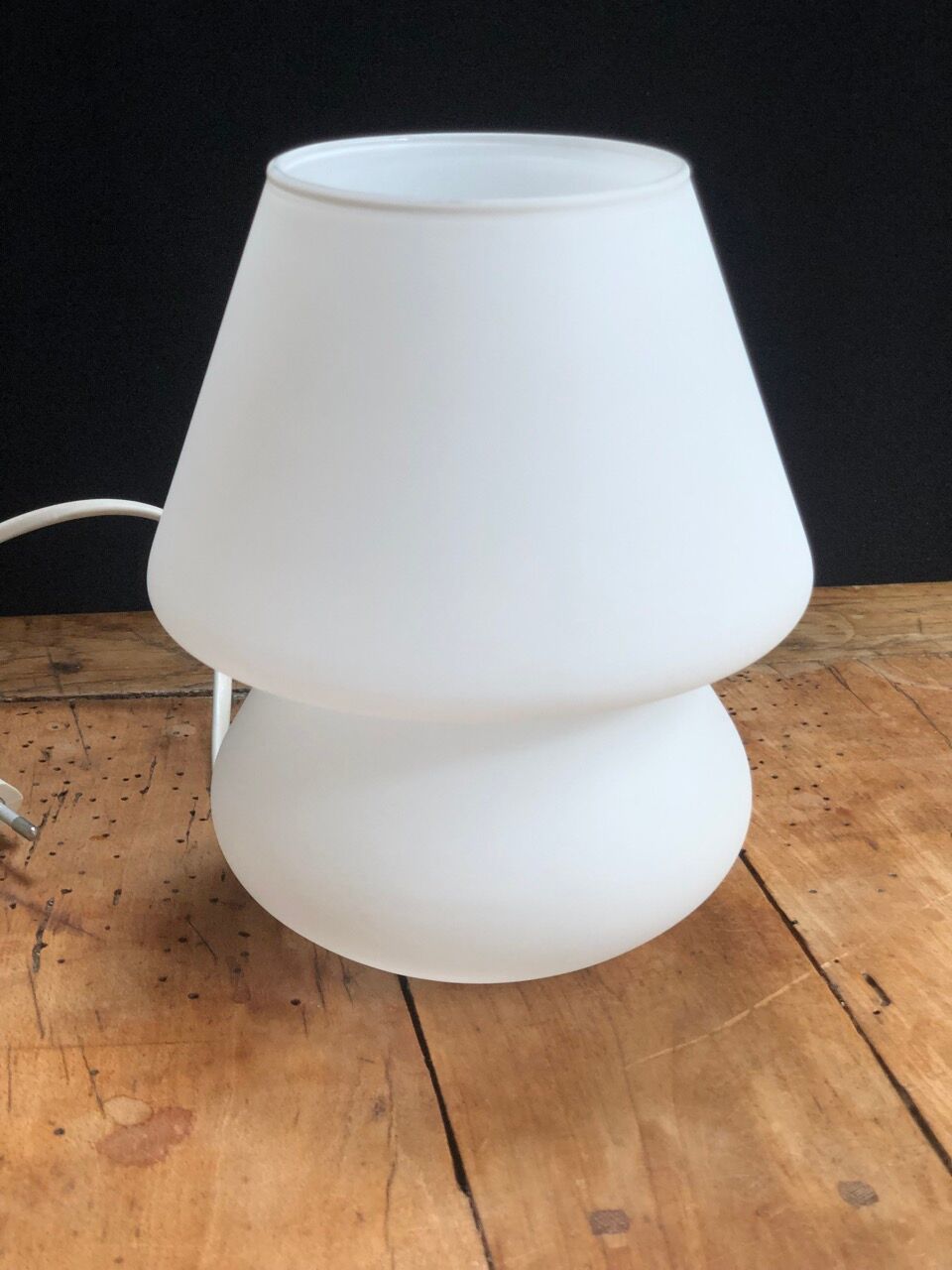 small mushroom lamp in white opaline