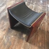 Tabouret clouté