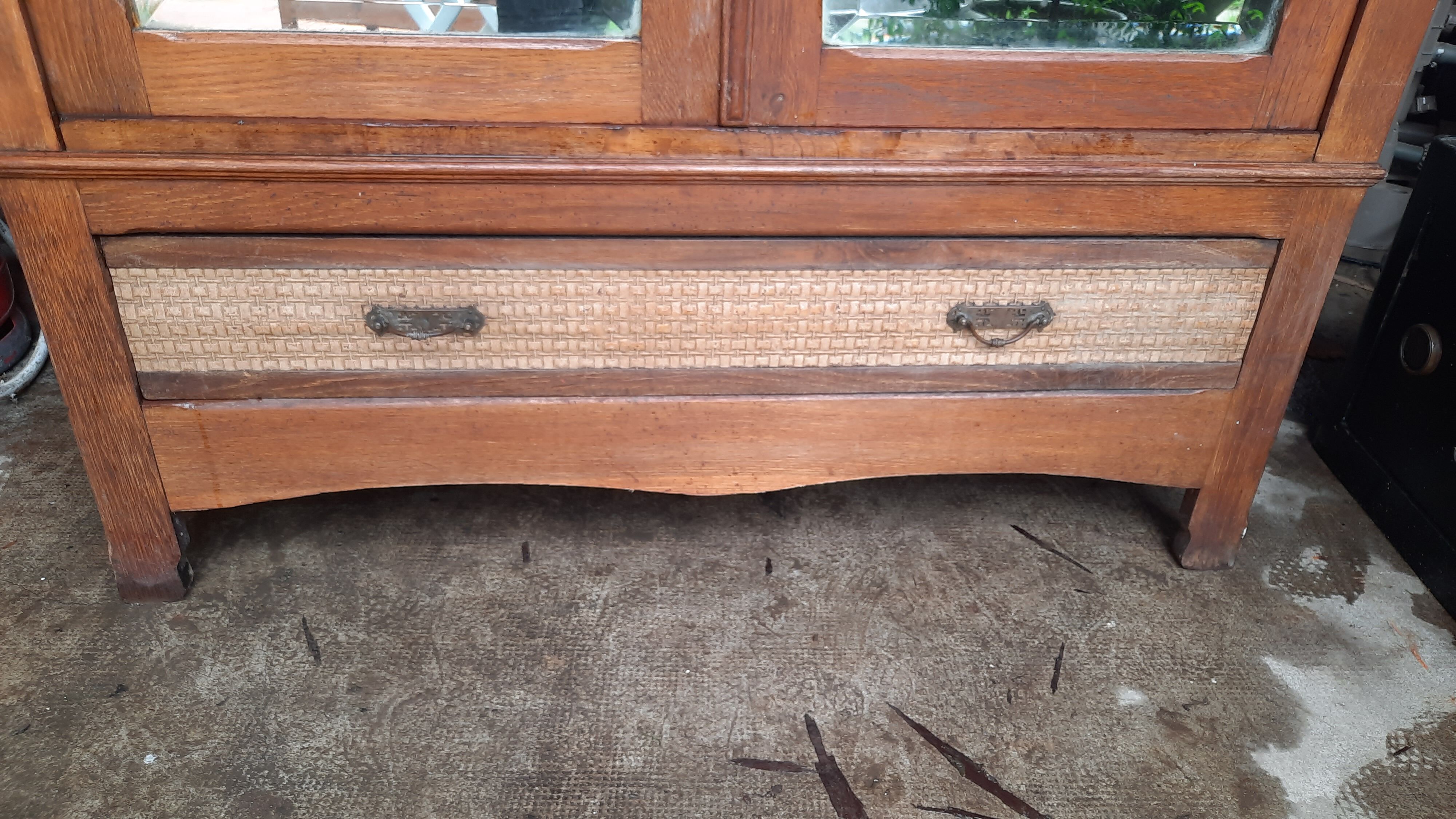 Armoire parisienne