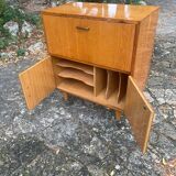 Side table on wheels