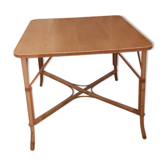 Table carrée en bois et rotin vintage