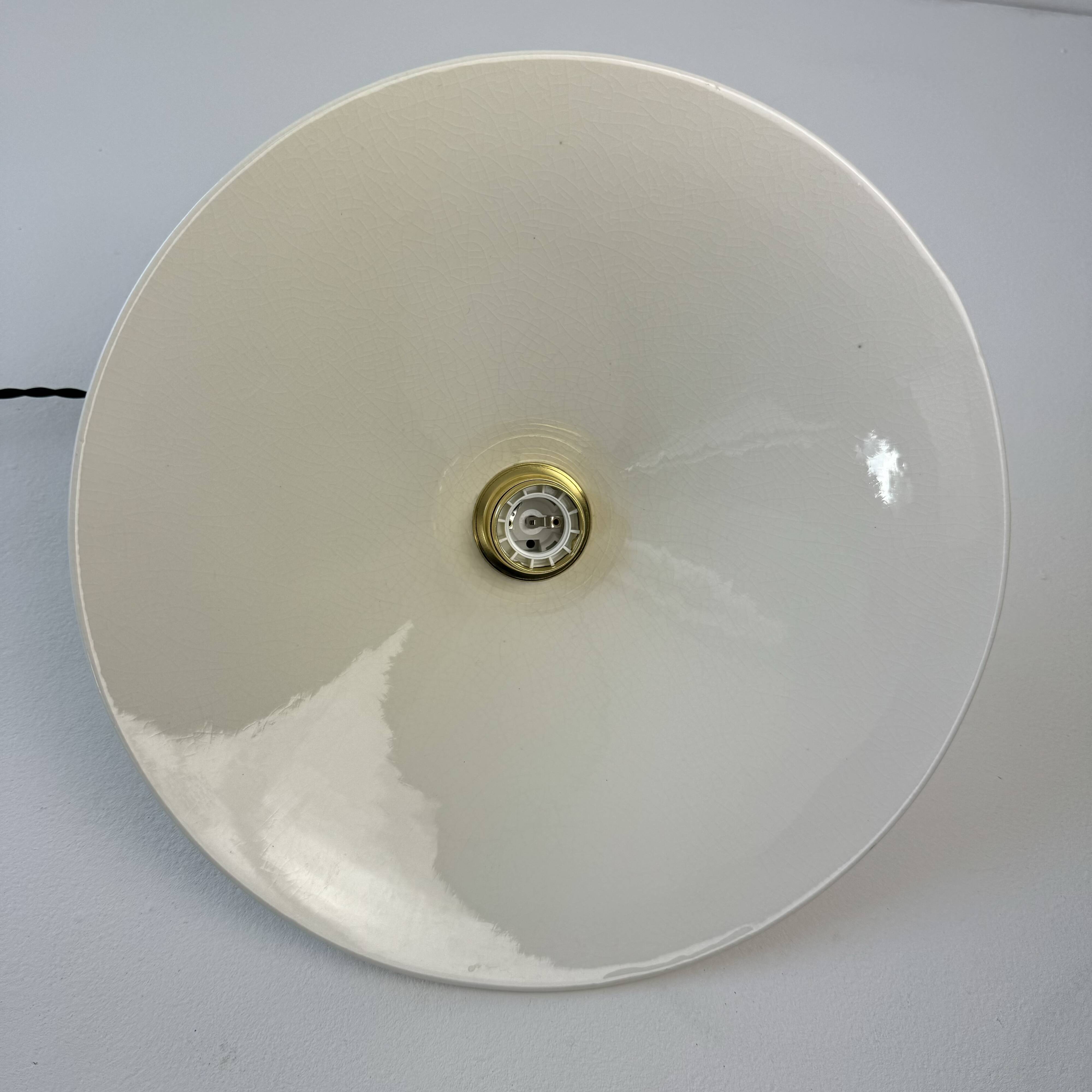 White ceramic suspension