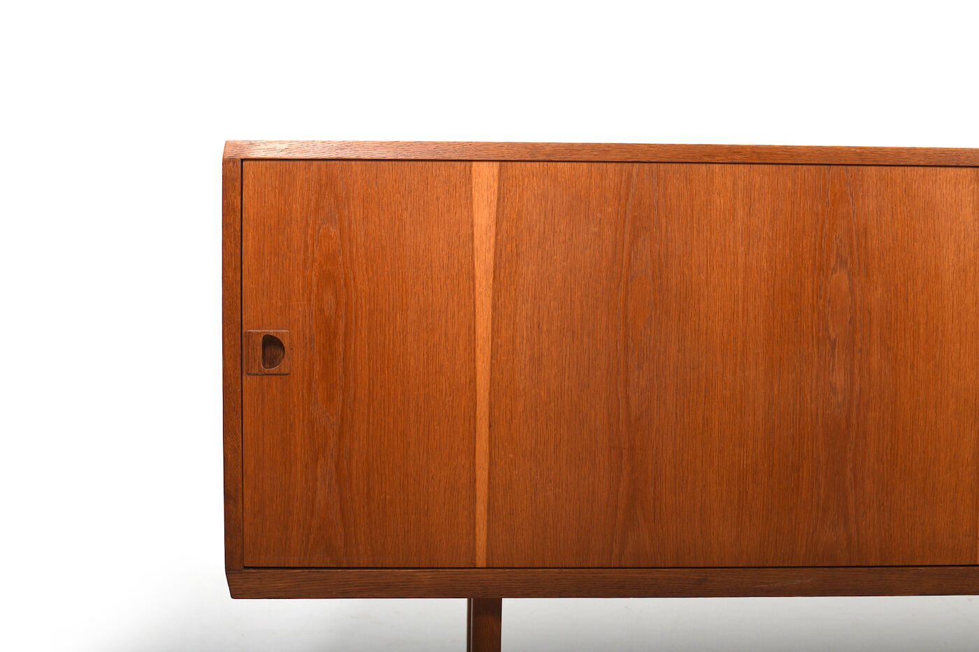 Mid Century fine Danish Sideboard in Oak 1960s.