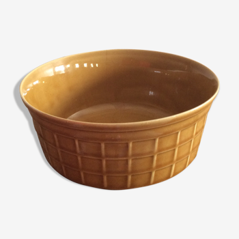 Dish or ceramic bowl, 50 years.