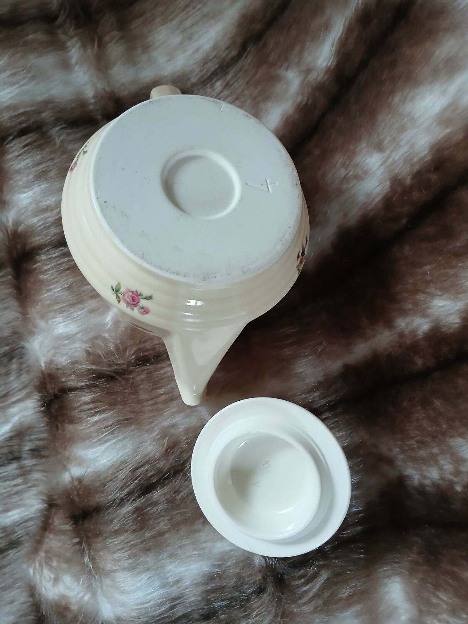 Théière/ cafetière ancienne