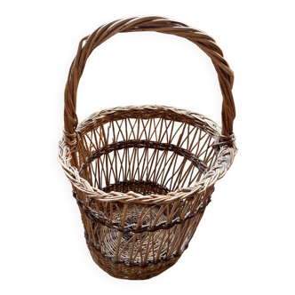 Wicker basket