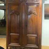 Carved walnut cabinet, Rhône Valley, 18th century