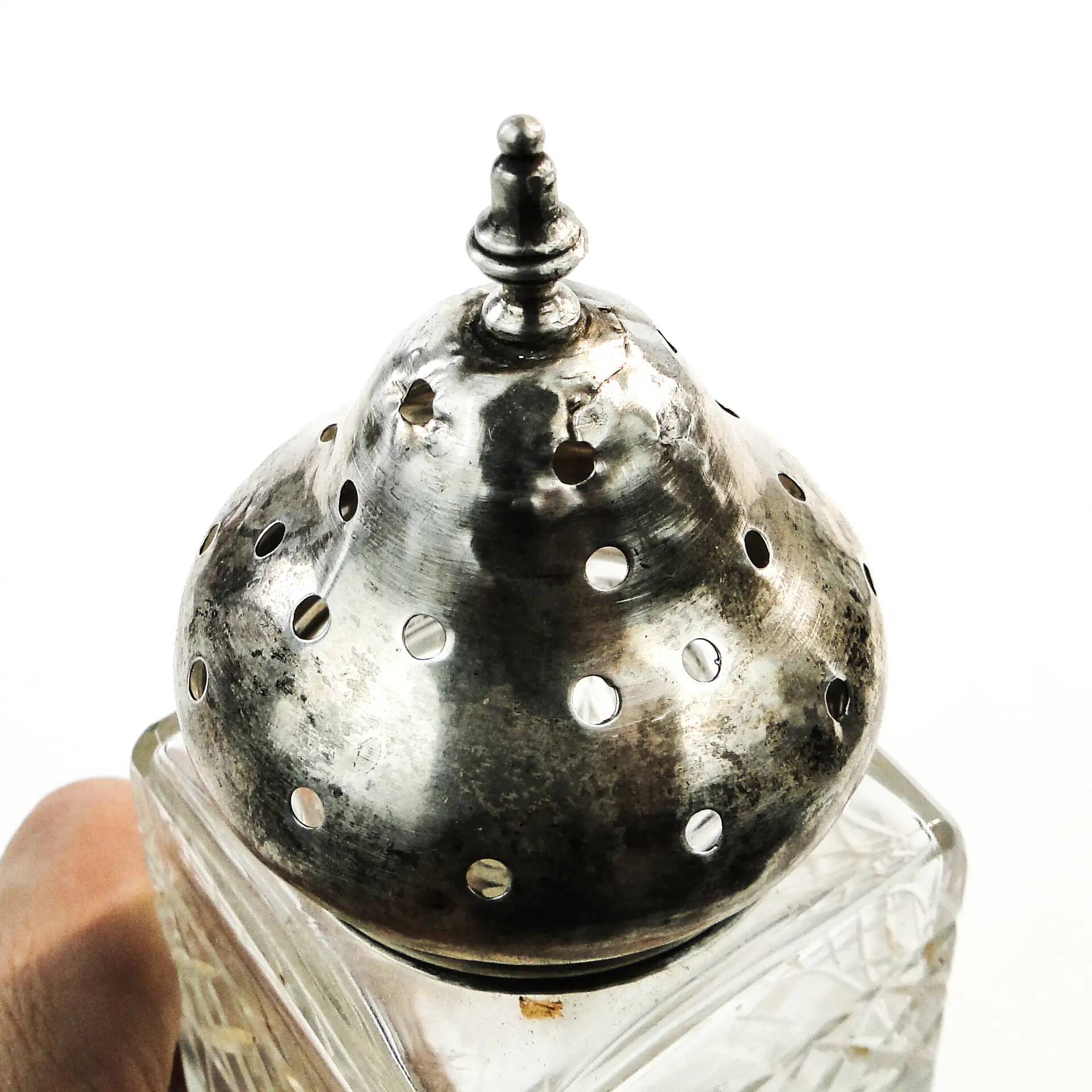Art Deco sugar bowl, crystal, silver, United Kingdom, early 20th century